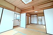 どこか懐かしさを感じる和室が3室ございます