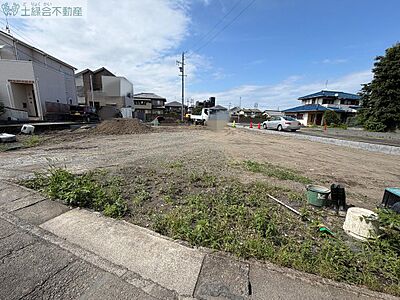 外観：2026.7.7撮影　現地写真です。建築中の為、同メーカー施工の完成物件をご案内することも可能です。まずはお気軽にお問い合わせください♪