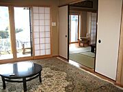 隣に和室が続き広く使用できます