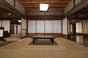 中央にある和室　8畳
