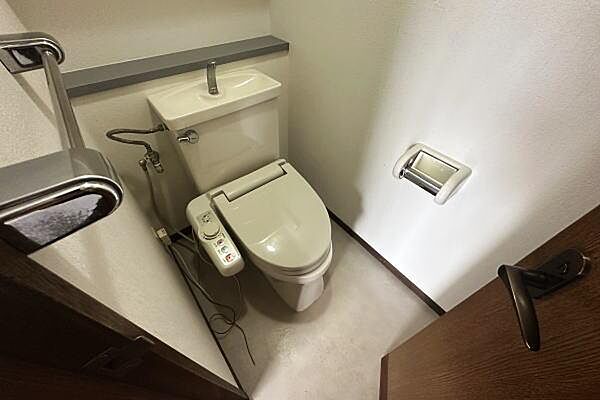 トイレを拡大表示