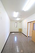 壁クロス張替えします
