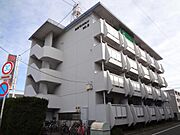 ロイヤルホスト80ｍ・しまむら80ｍ・清水銀行20ｍ・すき家370ｍ