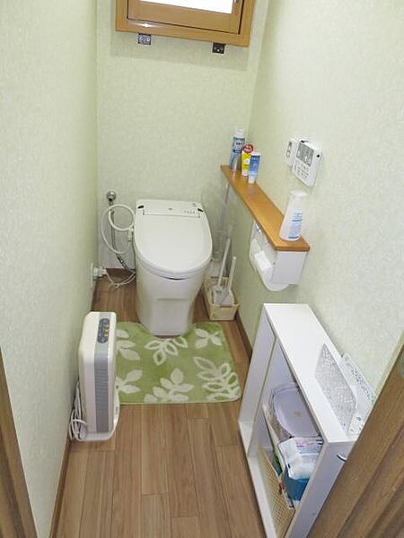 トイレを拡大表示