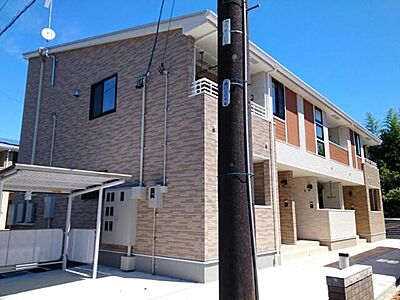 外観：南向きの角部屋1LDKです。駅から徒歩8分とお勧めです。