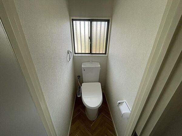 トイレを拡大表示