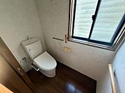 トイレは1階と2階にそれぞれあります。