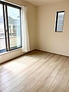 ★木目の明るい室内は落ち着いた雰囲気があり毎日の生活をより明るく快適なものにしてくれます♪