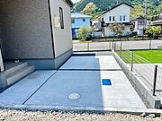 ◆並列で2台駐車可能なのも嬉しいポイントです♪運転の苦手な奥様でもラクラク駐車できます！