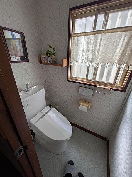 トイレを拡大表示
