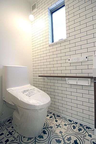 トイレを拡大表示