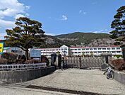 小山町立須走小学校まで1、125ｍ