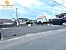 外観：前面道路の様子