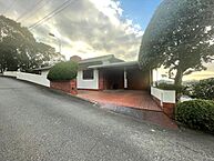 神奈川県足柄下郡真鶴町岩：物件画像