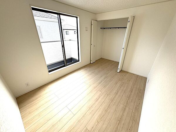 洋室を拡大表示
