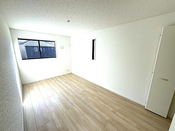 洋室を拡大表示