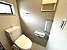 トイレ：窓があるトイレは換気が良く、明るい空間を保つことができるため、快適に過ごせます♪