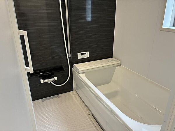 浴室を拡大表示