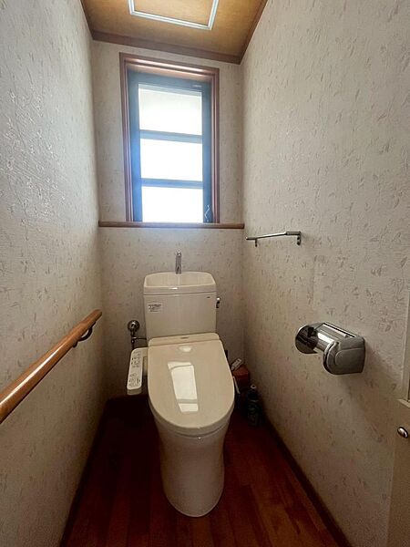 トイレを拡大表示