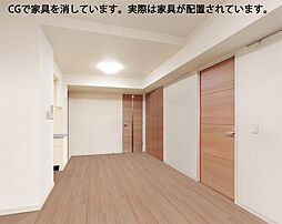 約16帖のＬＤＫにはクロゼットが2箇所ついており、収納たっぷり。（※一部ＣＧ加工写真）