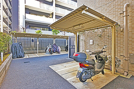 屋根付きバイク...