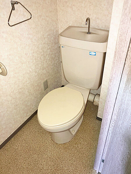 トイレを拡大表示