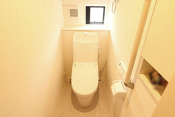 トイレを拡大表示