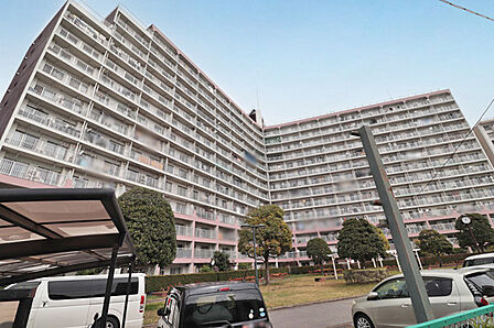 敷地が広く四季折々の彩りが楽しめます