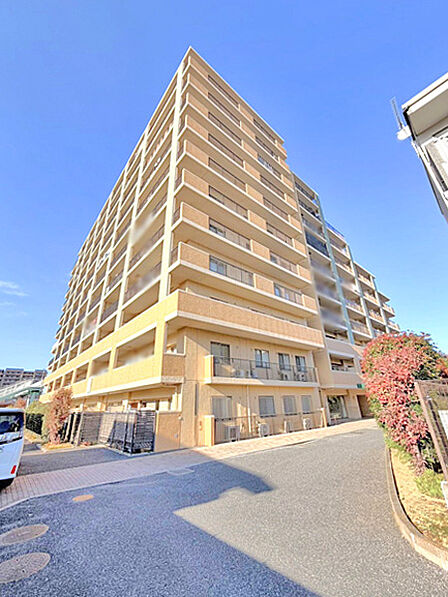 常磐緩行線「南柏」駅 徒歩13分　総戸数103戸の大規模コミュニティ　キッズルーム、公園がございます