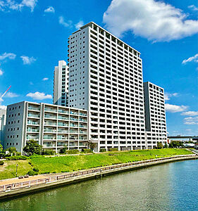 外観：総戸数515戸の大規模マンション　共用施設が充実！　5階、専有面積94.78？、南西向きのお部屋です