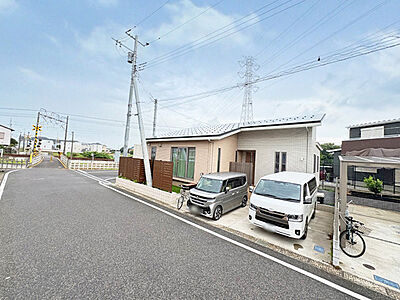 外観:6.5mの公道に面し、駐車もしやすい立地 カースペース2台分有り 外壁はハイドロテクトタイルを採用 外観:6.5mの公道に面し、駐車もしやすい立地 カースペース2台分有り 外壁はハイドロテクトタイルを採用