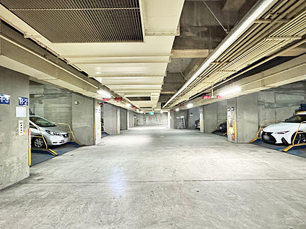 駐車場を拡大表示