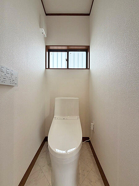 トイレを拡大表示
