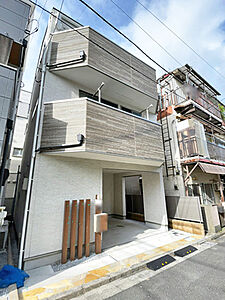 外観:南道路×駐車場×3LDK、千川の『戸建』 外観:南道路×駐車場×3LDK、千川の『戸建』