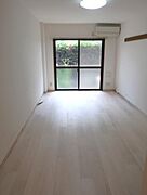 洋室約7．5帖