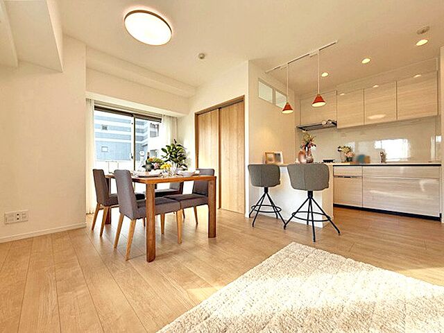 リビング/ダイニング パレステージ上野 10階/-