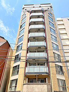 外観:2013年2月築、8階部分、南西向き角住戸につき、日当たり眺望通風良好! 外観:2013年2月築、8階部分、南西向き角住戸につき、日当たり眺望通風良好!