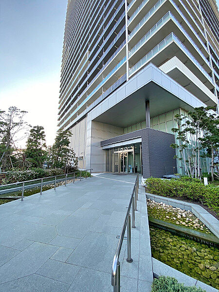 エントランスを拡大表示