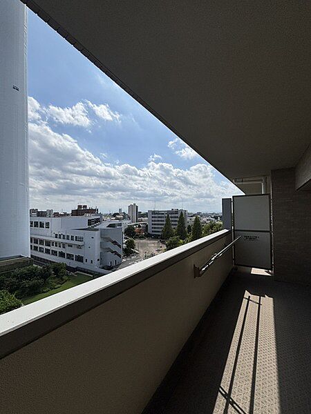 バルコニーを拡大表示