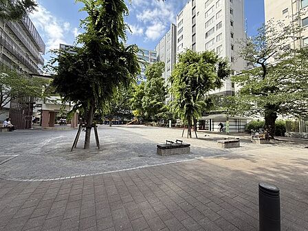 十思公園（約120m）