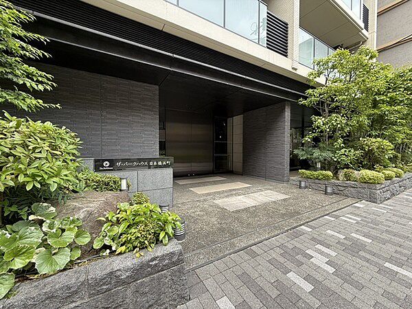 エントランスを拡大表示