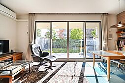 ザ・ガーデンズ東京王子 3LDKのリビング/ダイニング