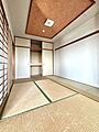 約6帖の和室で...