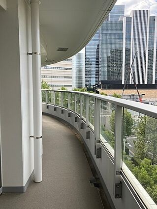 バルコニー面積...