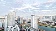 横浜ベイブリッジを望む眺望（東向き）