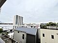 南東向きのため...