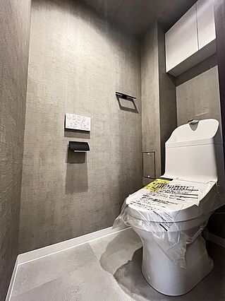 トイレ交換済み...
