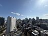 周辺：開放的な眺望が寄り添う暮らし。室内は機能的な設備仕様が充実。便利で快適な住空間が広がります。【住戸からの眺望】