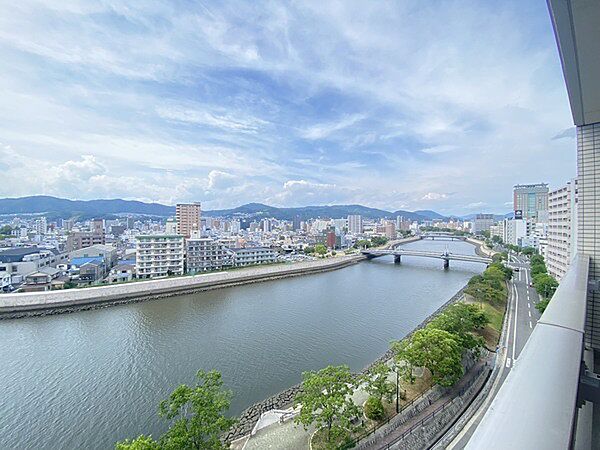 周辺を拡大表示