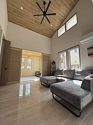 北大阪急行電鉄 箕面萱野駅 バス15分 とどろみの森学園下車 徒歩12分 4LDKのリビング/ダイニング